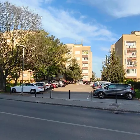 Zora * Пула
